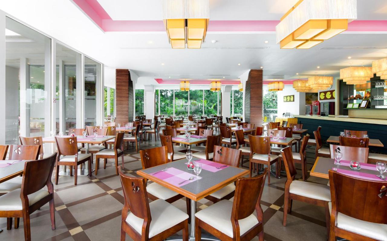 Aiyara Grand Hotel Pattaya Bagian luar foto