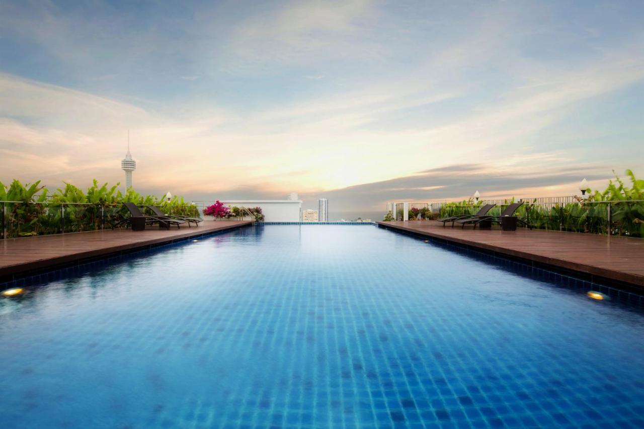 Aiyara Grand Hotel Pattaya Bagian luar foto