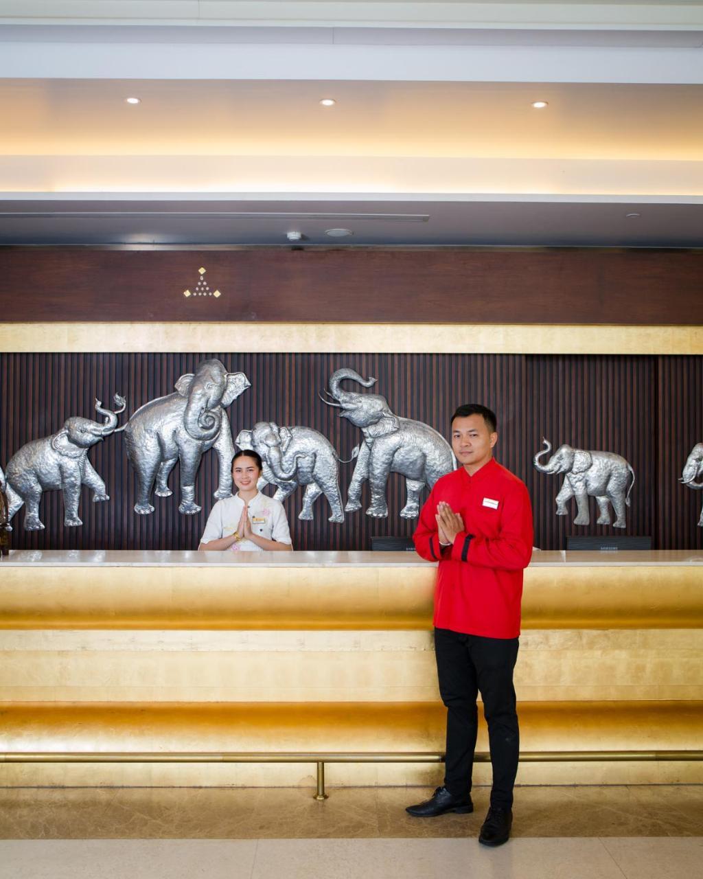 Aiyara Grand Hotel Pattaya Bagian luar foto