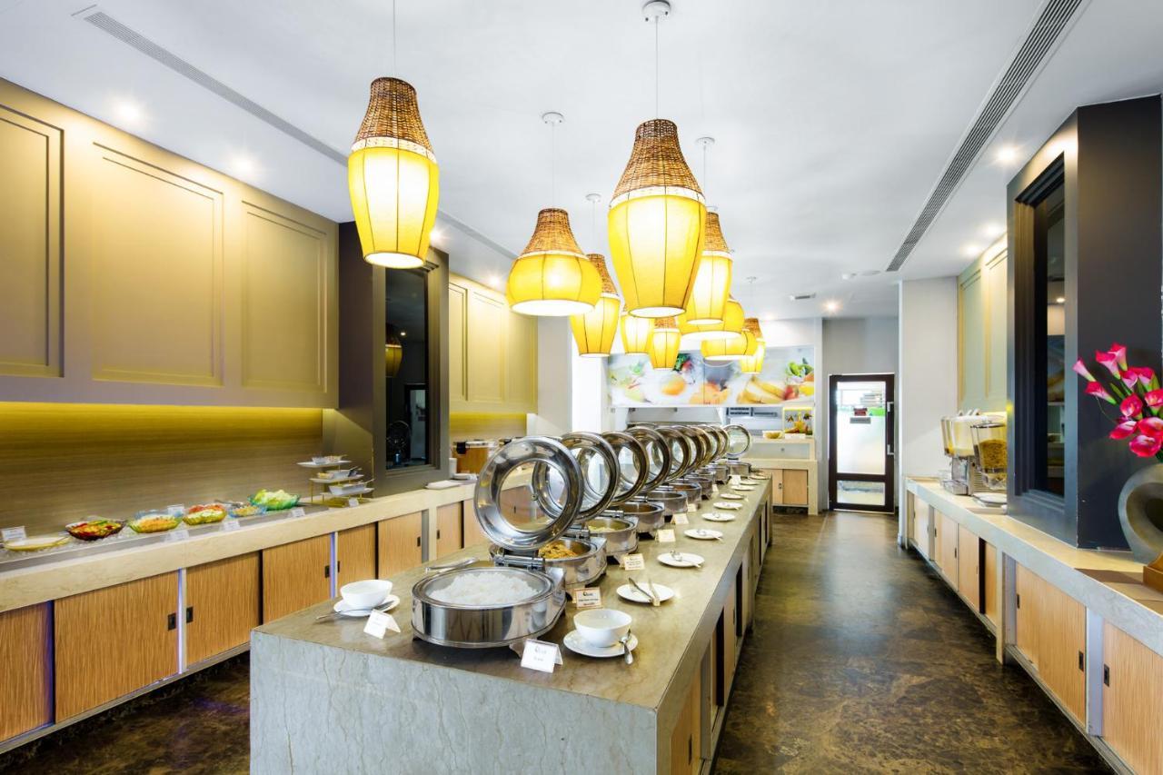 Aiyara Grand Hotel Pattaya Bagian luar foto