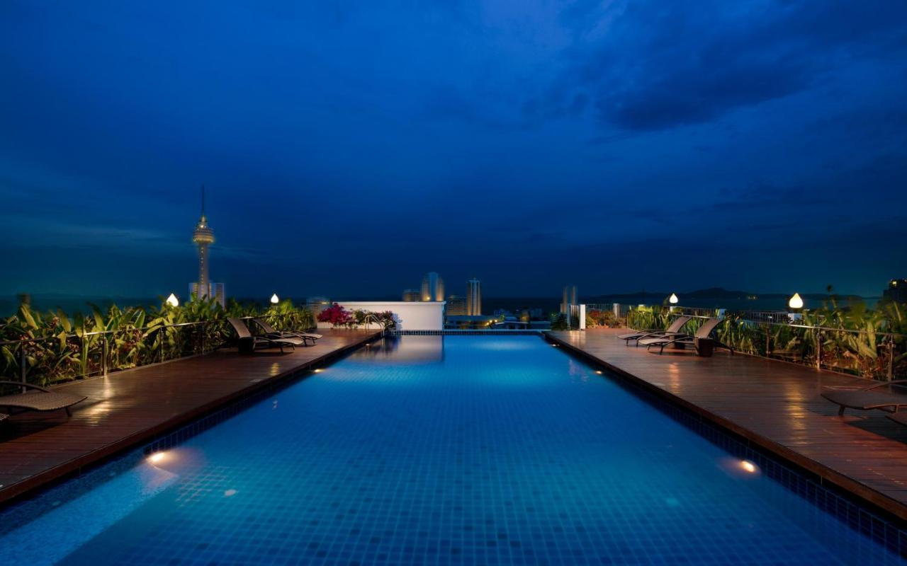 Aiyara Grand Hotel Pattaya Bagian luar foto