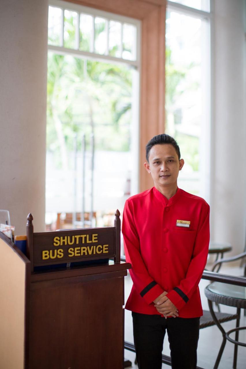 Aiyara Grand Hotel Pattaya Bagian luar foto